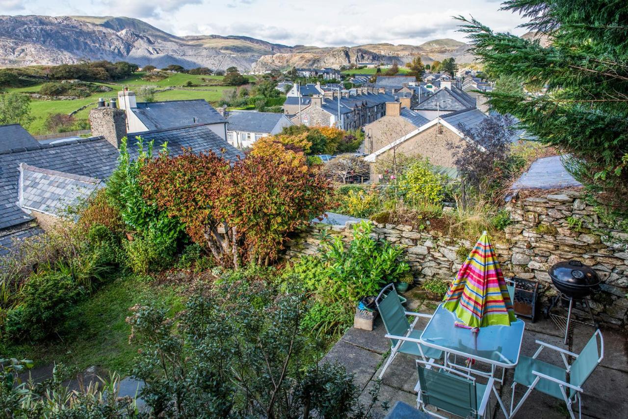 Homely Cottage With Garden And Mountain-View Blaenau Ffestiniog Dış mekan fotoğraf