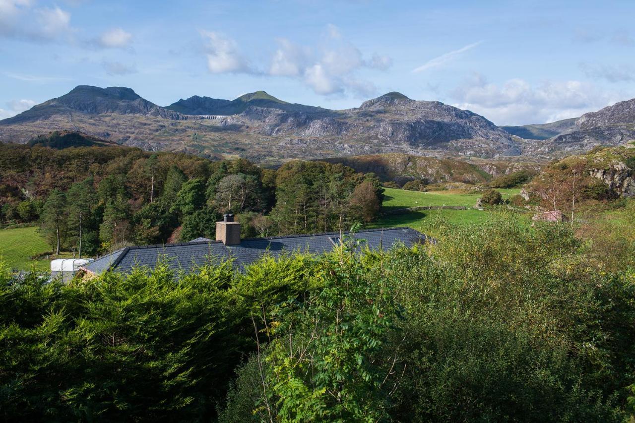Homely Cottage With Garden And Mountain-View Blaenau Ffestiniog Dış mekan fotoğraf
