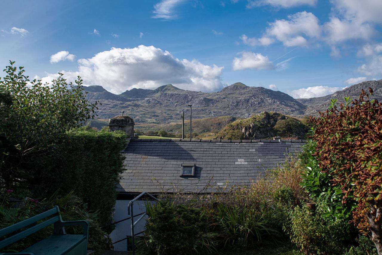 Homely Cottage With Garden And Mountain-View Blaenau Ffestiniog Dış mekan fotoğraf